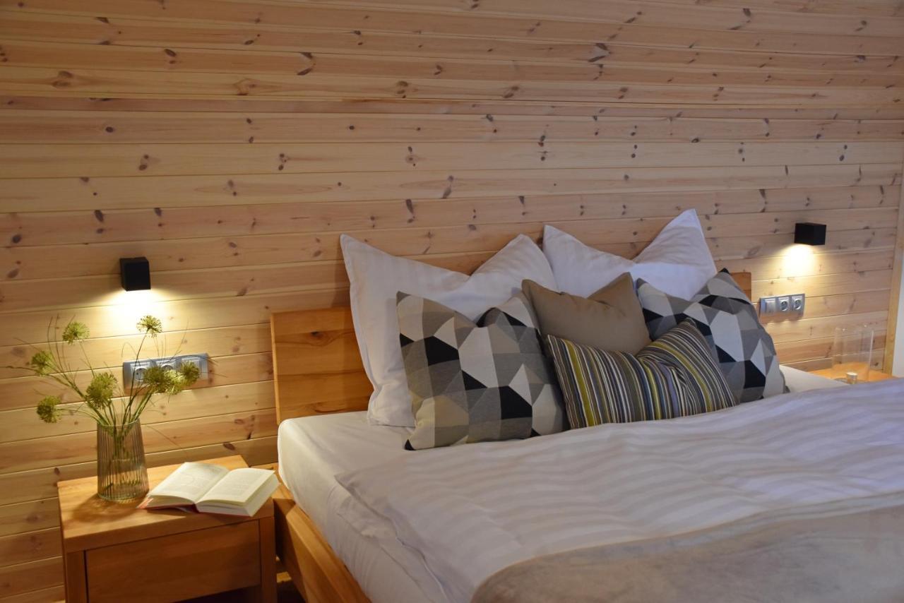 Holiday Home Znojmo W/ Wellness & Wine Екстер'єр фото