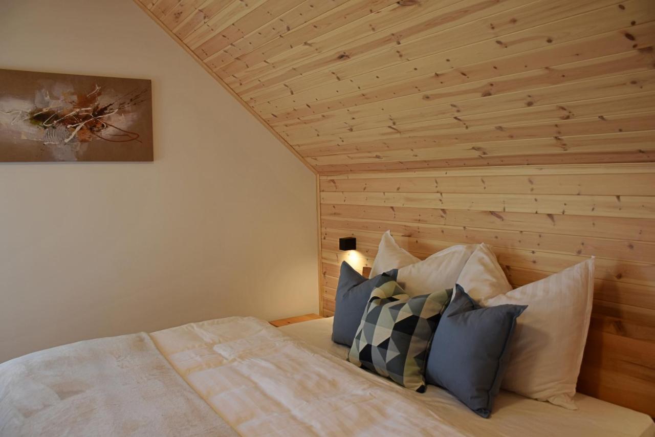Holiday Home Znojmo W/ Wellness & Wine Екстер'єр фото