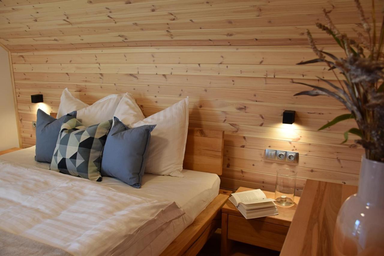 Holiday Home Znojmo W/ Wellness & Wine Екстер'єр фото