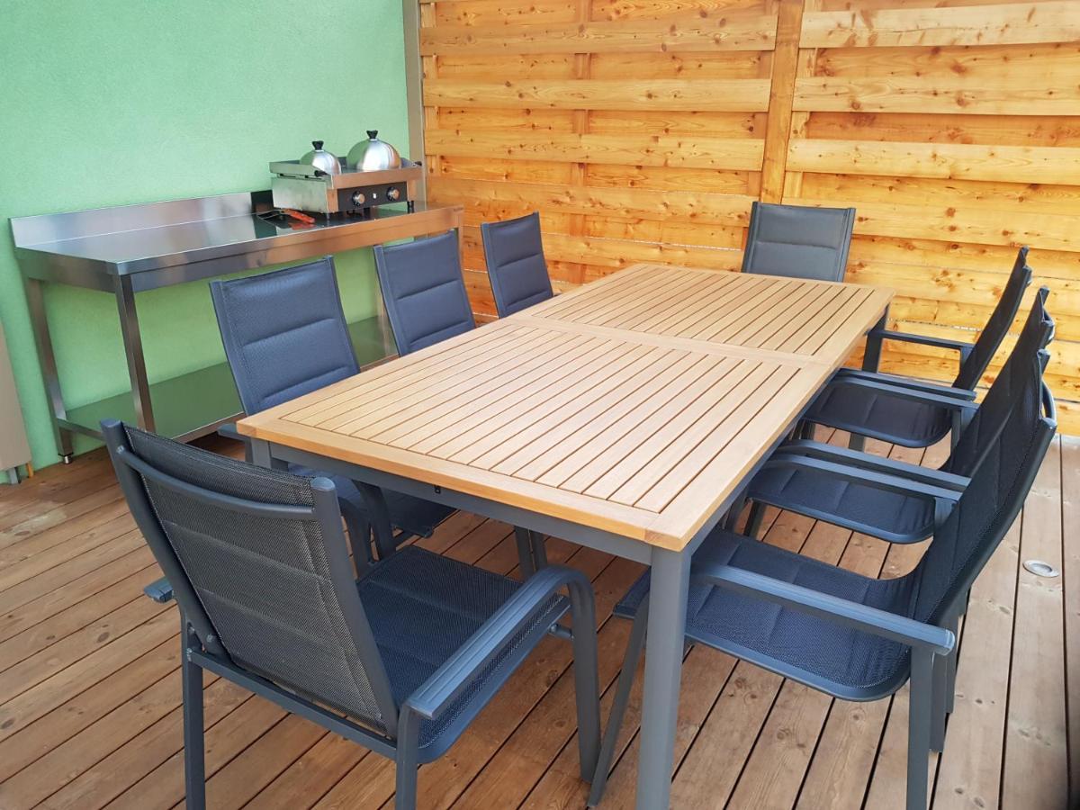 Holiday Home Znojmo W/ Wellness & Wine Екстер'єр фото